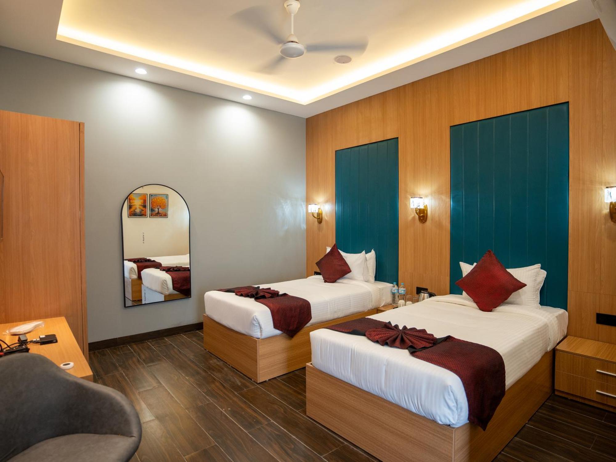 Hotel Alba Inn, Indore Esterno foto